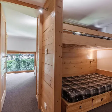 Family In Argentiere * 霞慕尼